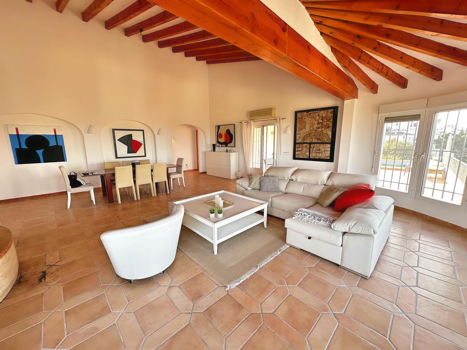 Villa met 5 slaapkamers en spectaculair uitzicht op de baai van Denia te koop in Monte Pego