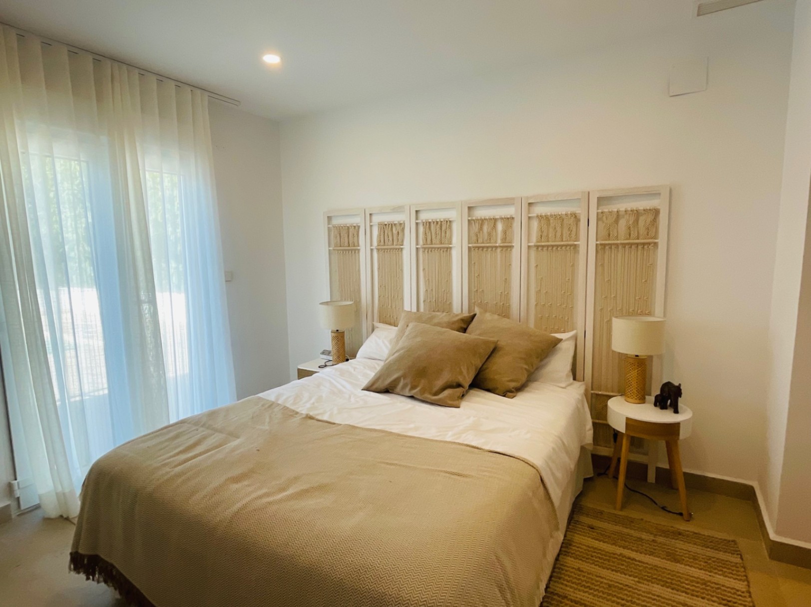 Prachtige nieuwbouw villa met 3 slaapkamers en zeezicht te koop in Denia Marquesa IV