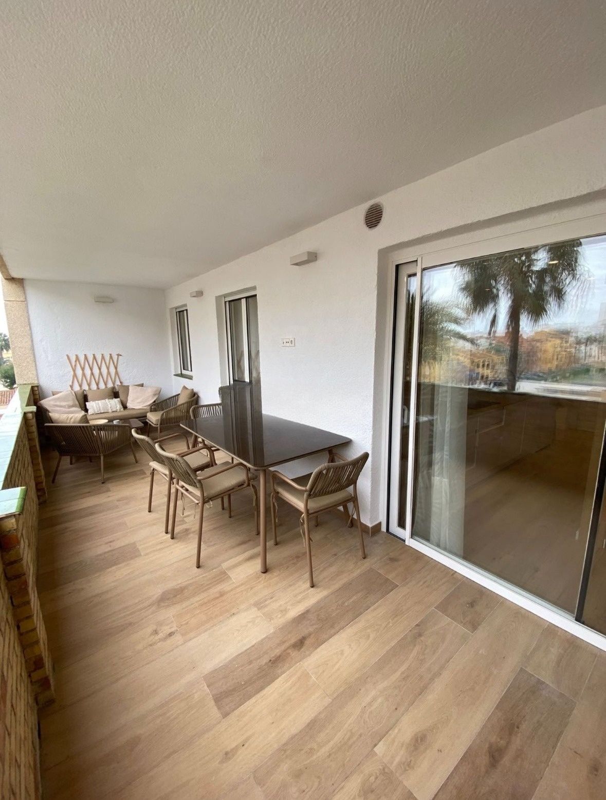 Apartament de 3 dormitoris totalment reformat a la venda a Xàbia Arenal