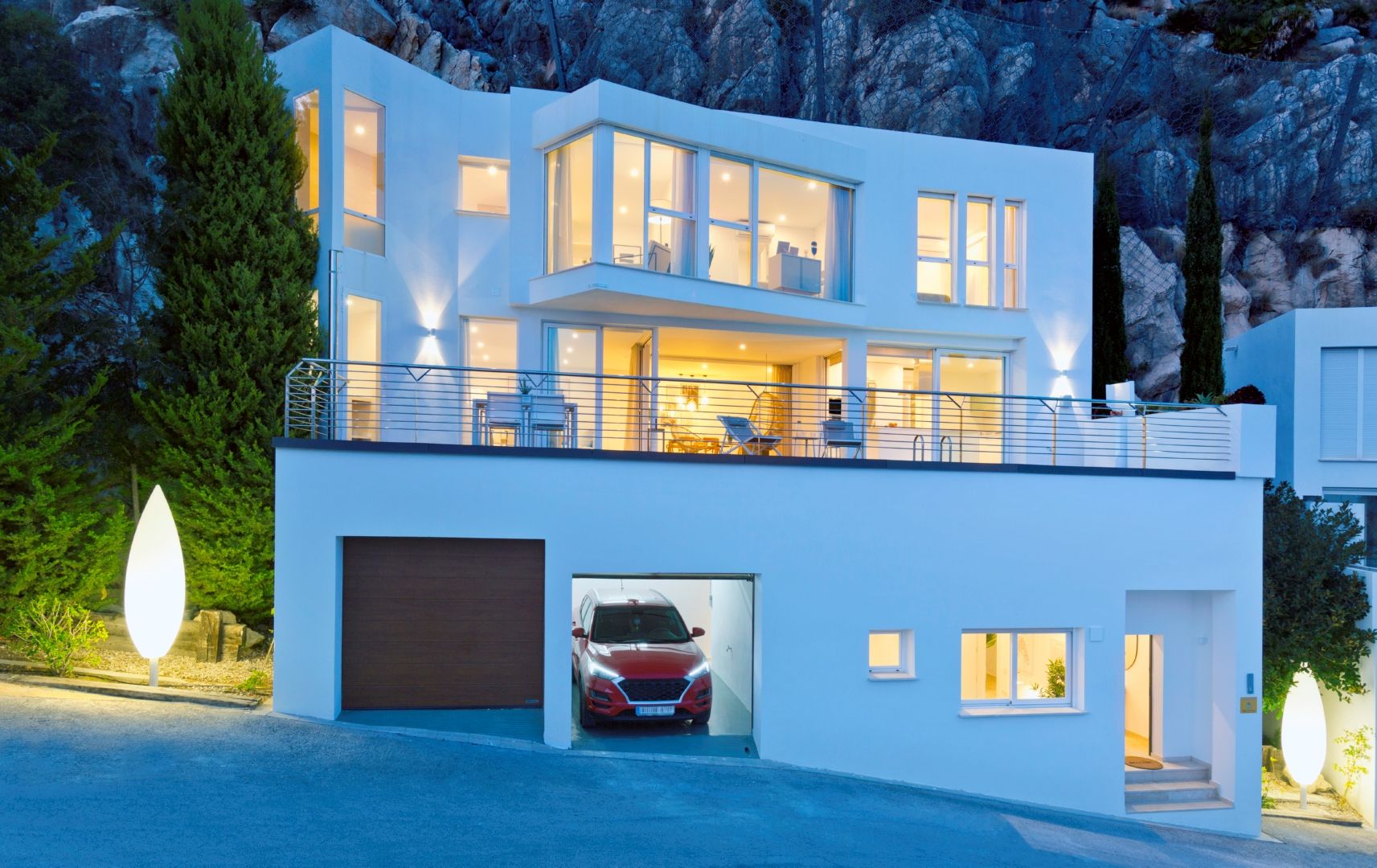 Prachtige nieuwbouw villa met 5 slaapkamers en panoramisch uitzicht te koop in Altea