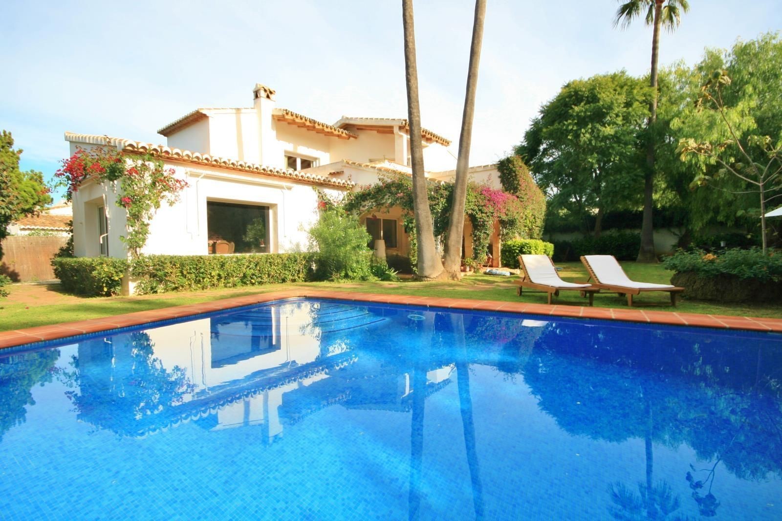 Villa mit 4 Schlafzimmern und Pool zum Verkauf in Javea Tosalet